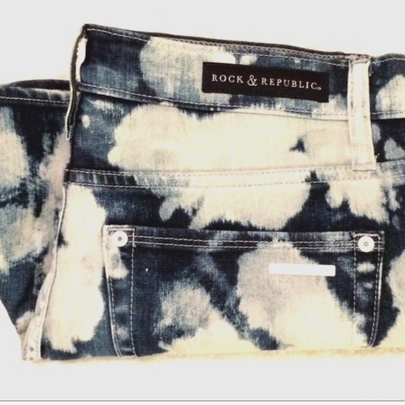 Acid washed high waisted denim shorts bleached out - Picture 5 of 7